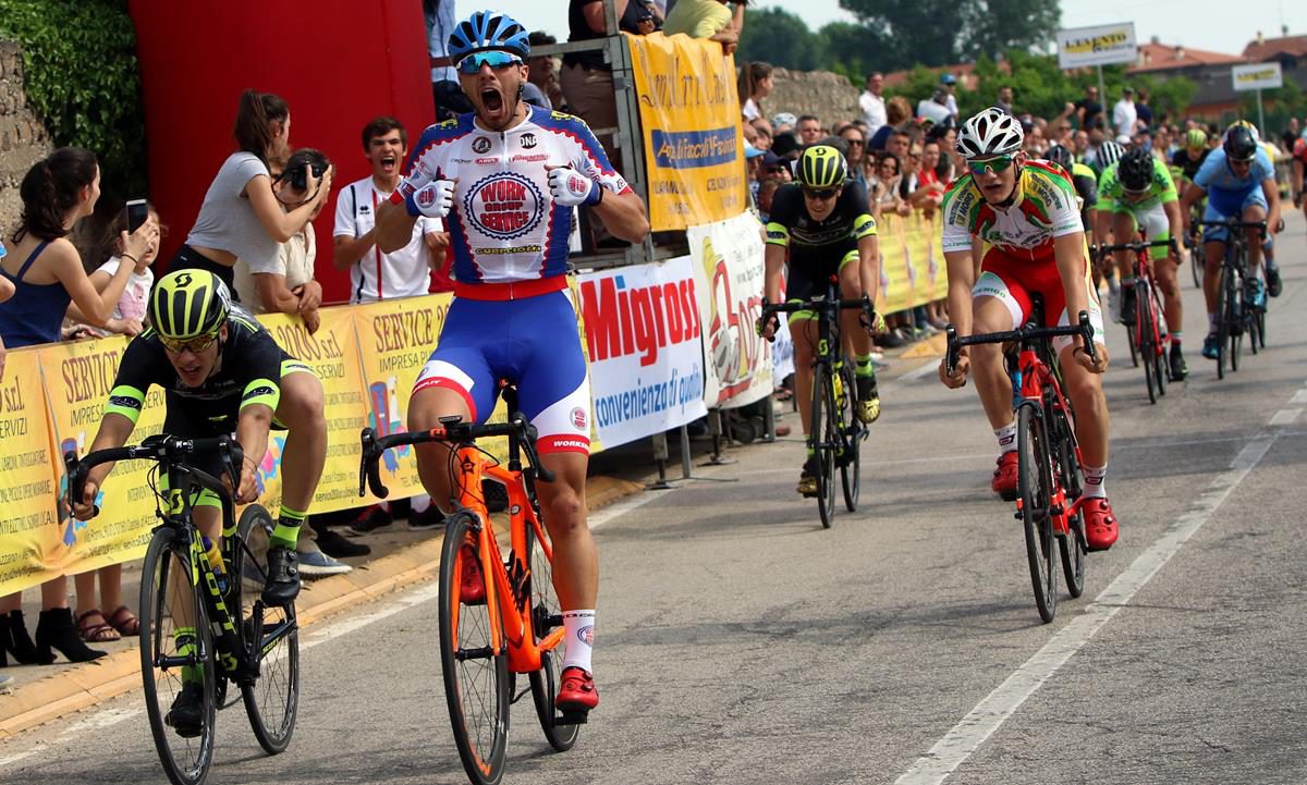 Matteo Boscaro vince a Castel d'Azzano